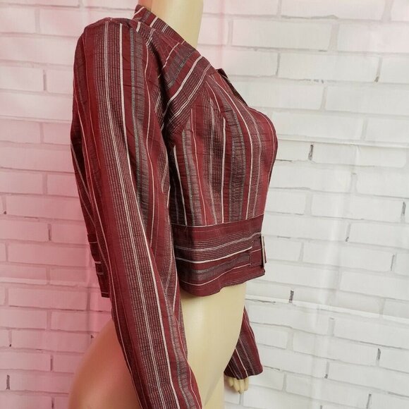 ✔️ #21 NWT Saga Long sleeve cropped jacket - Picture 2 of 7